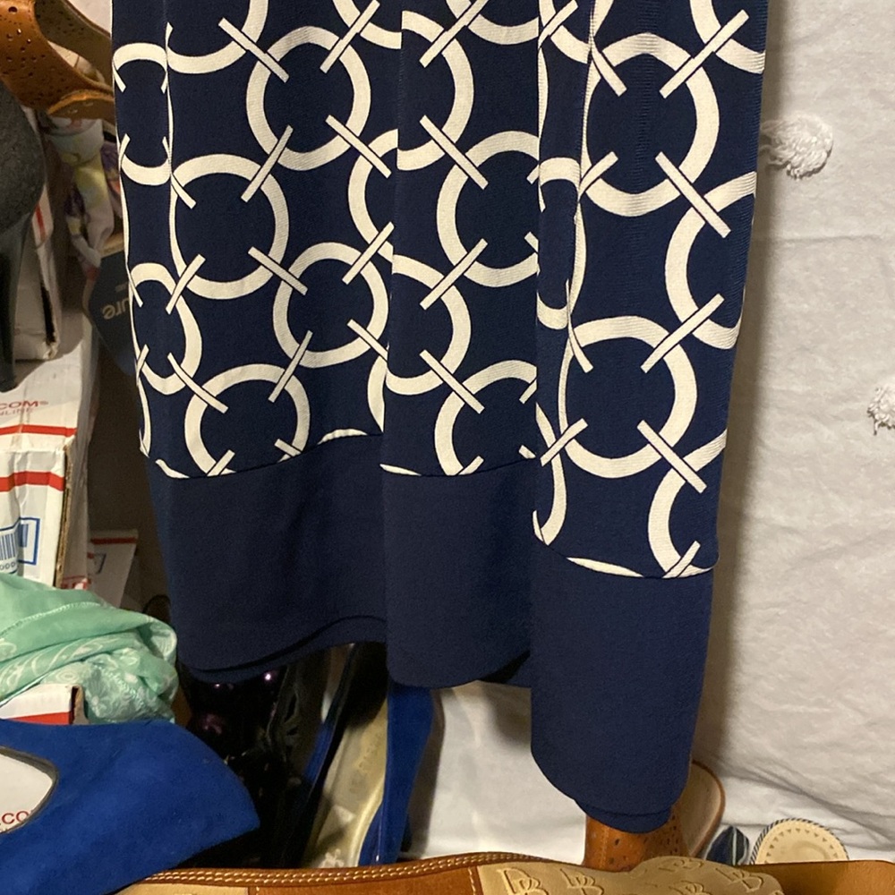 Donna Morgan Size 4 Blue White Dress - Picture 3 of 3